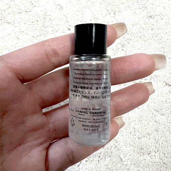 CHANEL Skincare Set - Picture 5 of 5